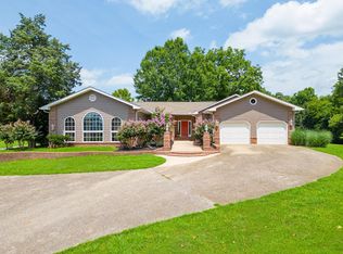 9021 Pleasant Ln, Ooltewah, TN 37363