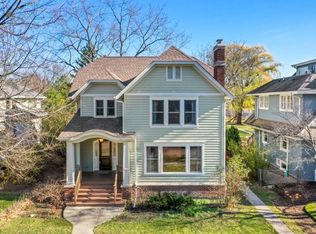824 16th St, Wilmette, IL