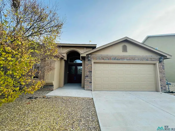 5009 W Dark Horse Rd, Hobbs, NM 88240