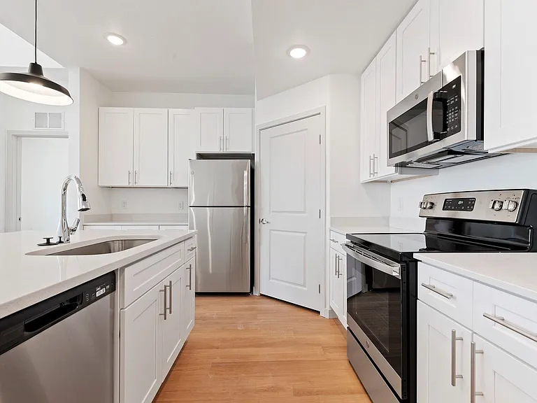 Kitchen 4