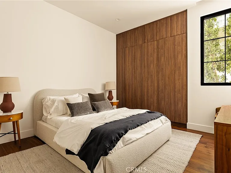 4930 Edgerton Ave — Photo 18