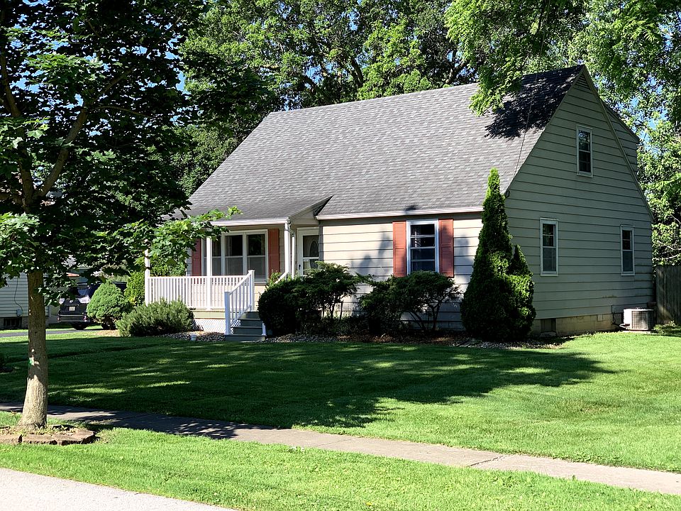 1st image of 380 S Hazel St