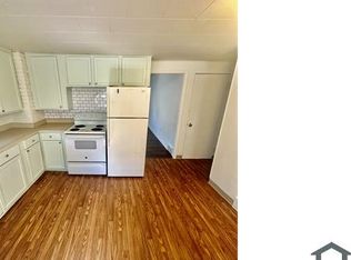 36 Sheridan St #2R, Chicopee, MA 01020
