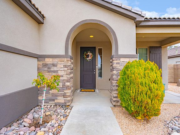 2nd image of 2701 E Upper Canyon Dr