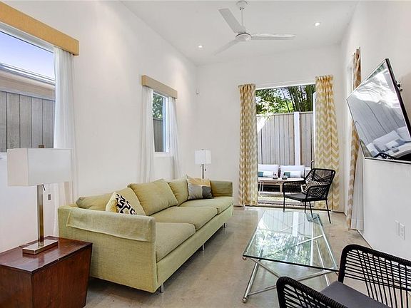 5th image of 3106 Saint Thomas St