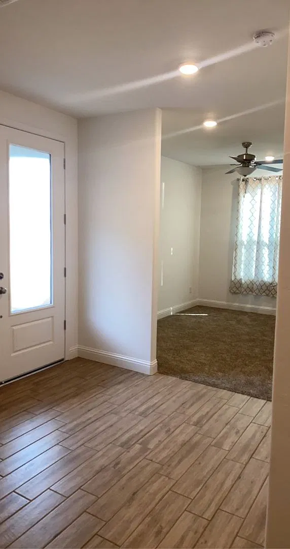 Beautiful New Build Home in Shafter — Photo 4