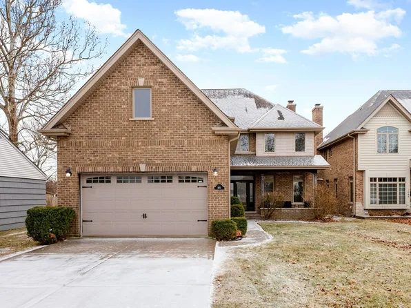 1651 Greenleaf Ave, Des Plaines, IL 60018