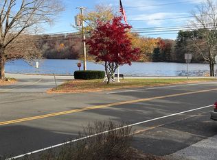 223 W Main St, Chester, CT 06412