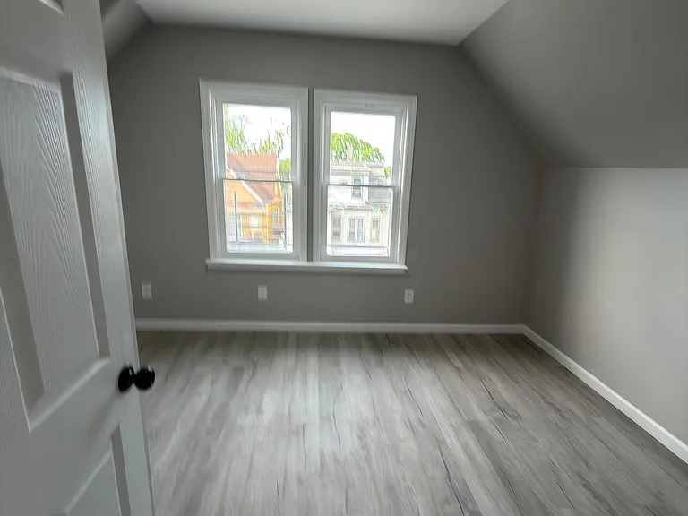 190 Fulton St #3 — Photo 3