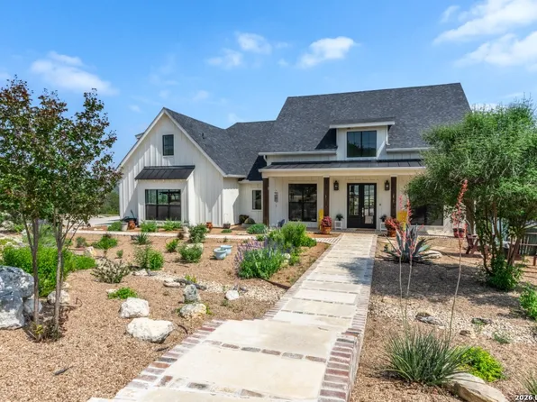 250 Johnson Road, Center Point, TX 78010