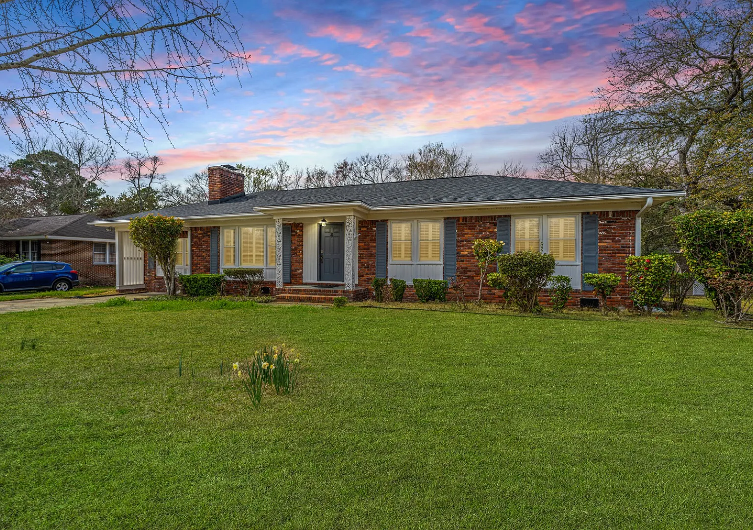 1791 Dunbarton Drive — Photo 1