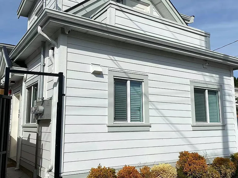 56 E 51st Ave #LANEWAY HOUSE — Photo 1