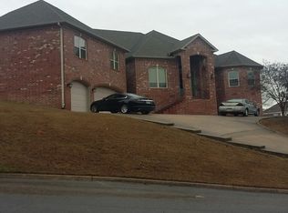 111 Ponca Dr, Maumelle, AR 72113