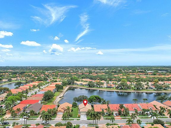 3rd image of 9883 Harbour Lake Circle