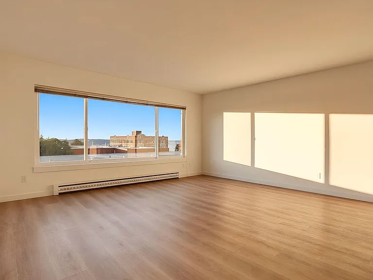 1221 Apartments — Photo 31