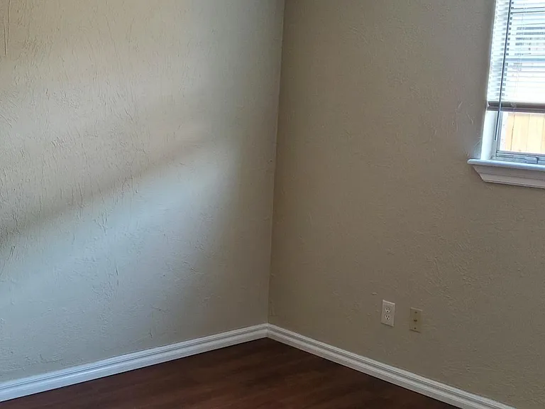1408 Cavalier St — Photo 9