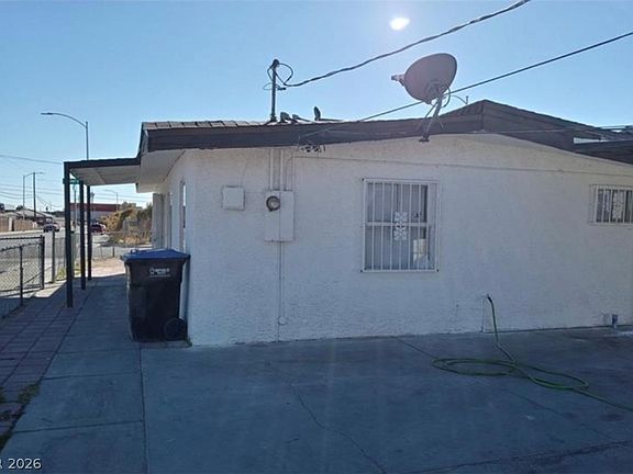 4th image of 1316 Lawry Ave