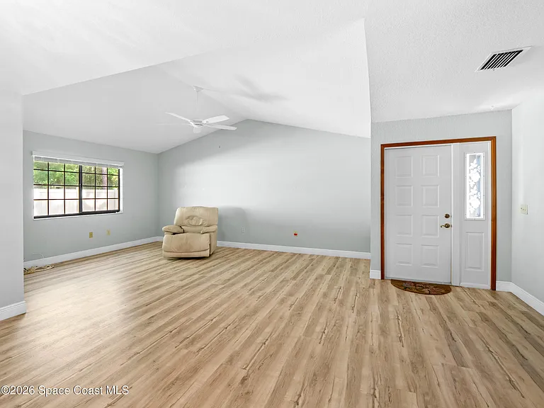 751 Greenwood Manor Cir #15A — Photo 7