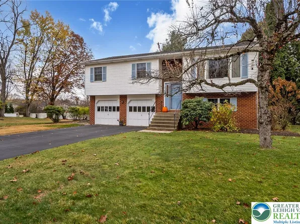 368 Oxford Dr, Bethlehem, PA 18017