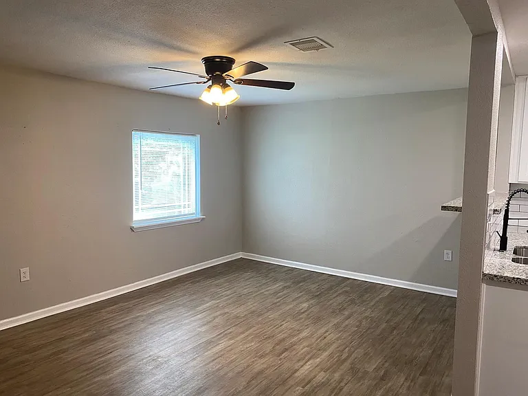 2016 Magnolia Dr — Photo 10