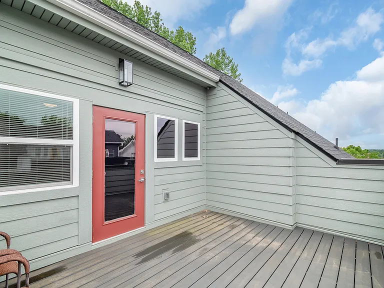 570 W End Dr — Photo 52