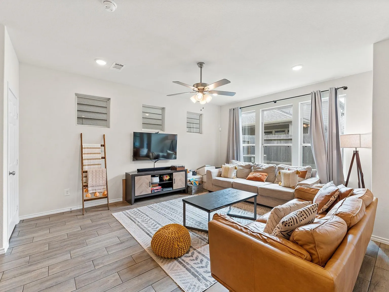 3 bed, 2.5 bath, 1837 sqft, $2,750 — Photo 1