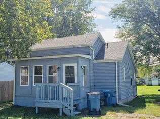 1718 W 9th St, Dixon, IL 61021