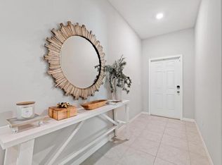 711 Timeless Moss Dr, Ruskin, FL 33570