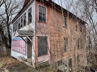 18 Victory St, Adams, MA 01220