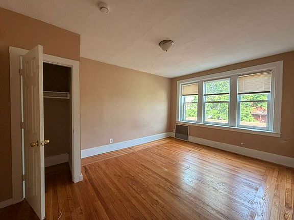 4th image of 289 Norton St #4B