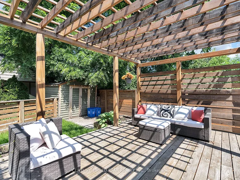 458 Dundurn St S — Photo 47