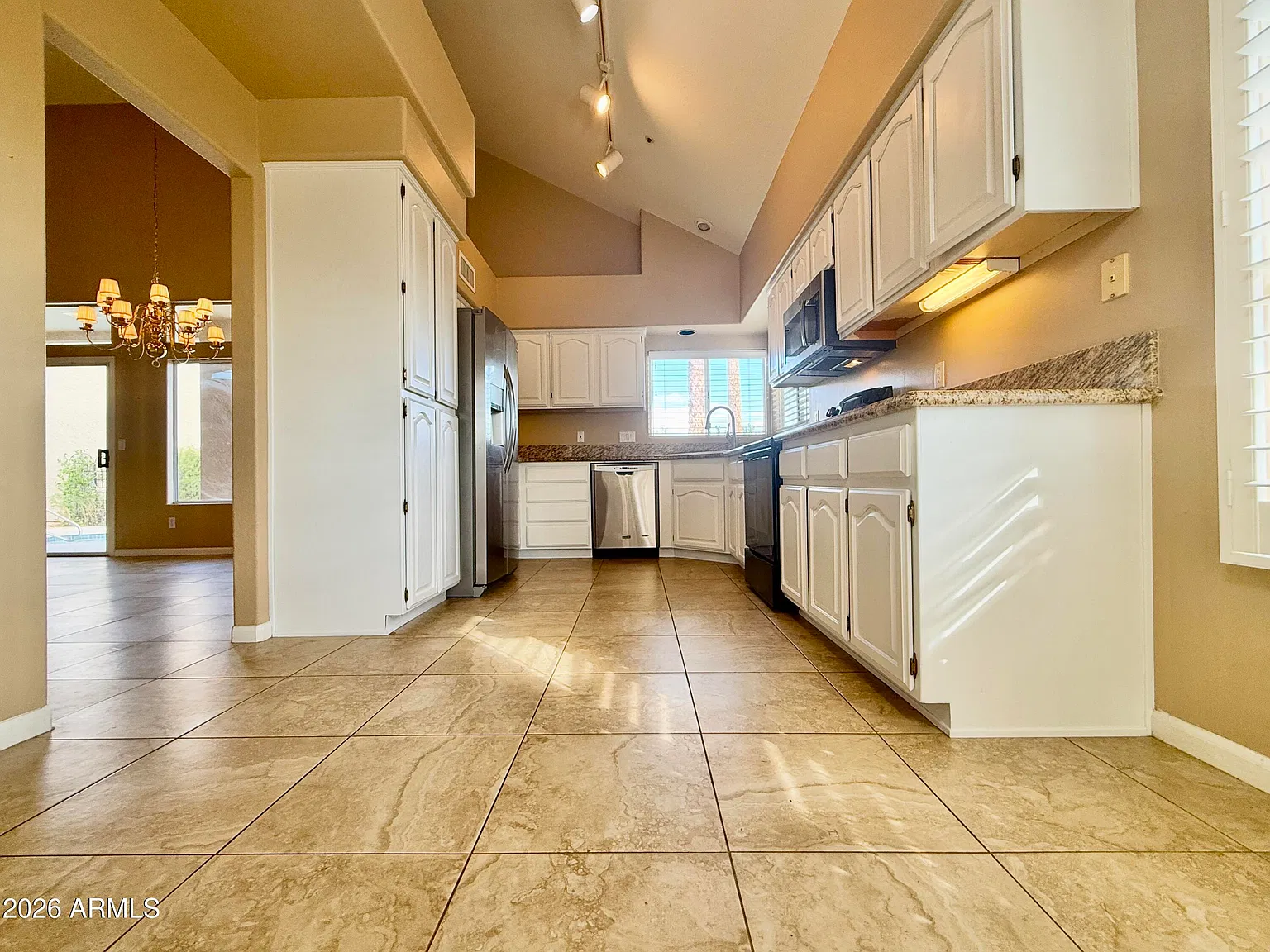 3 bed, 2.0 bath, 2093 sqft, $3,590 — Photo 2
