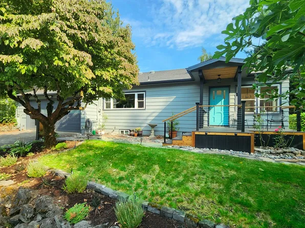 631 SW Evans St, Portland, OR 97219