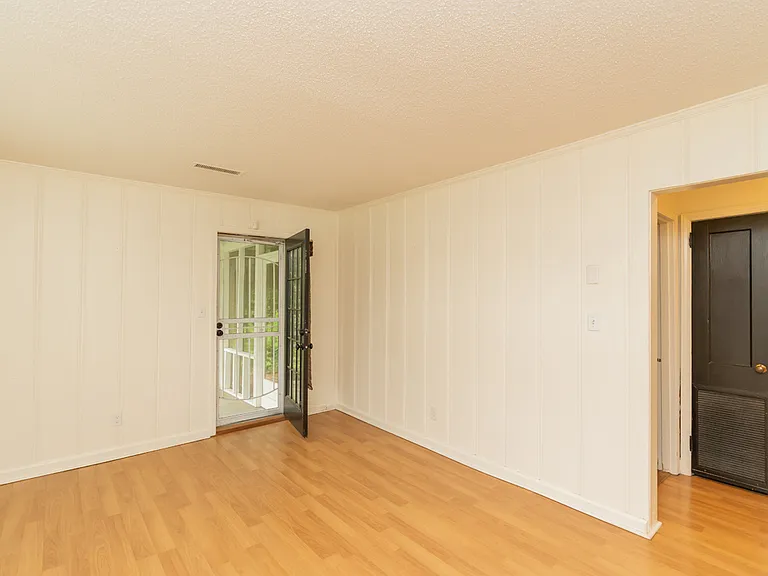 4901 Guild Trl — Photo 6