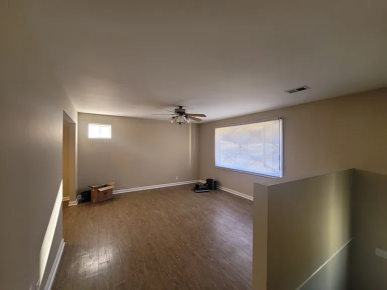 152 Chippendale Dr — Photo 9