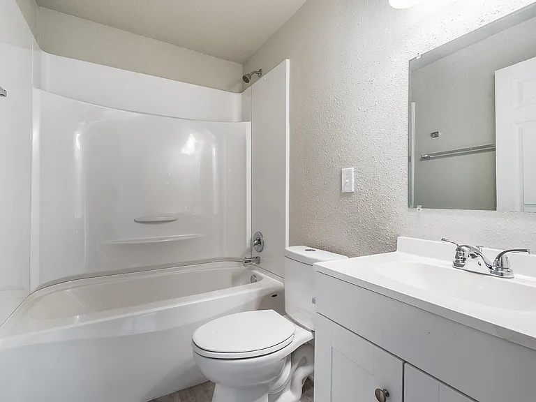11320 Bridgeport Way SW — Photo 14