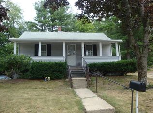 81 Ryan St, Gardner, MA 01440