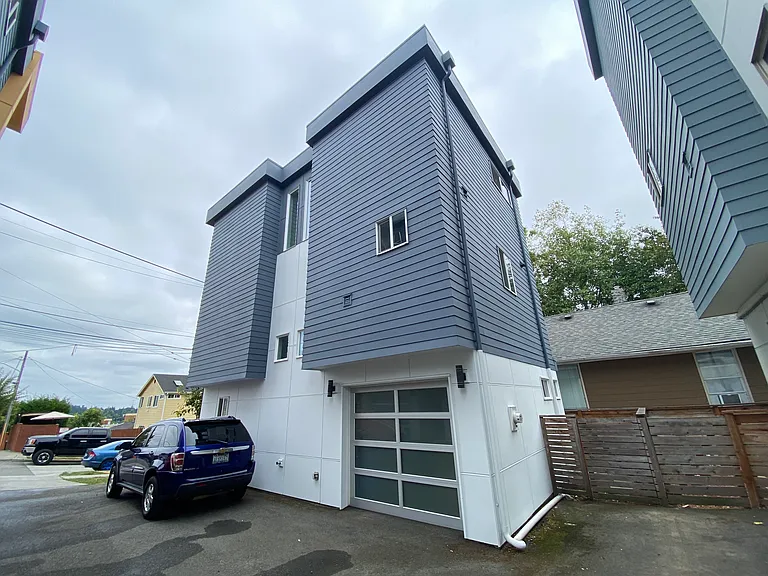 5003 S Fletcher St — Photo 3