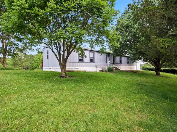 750 Marathon Dr, Corinth, KY 41010