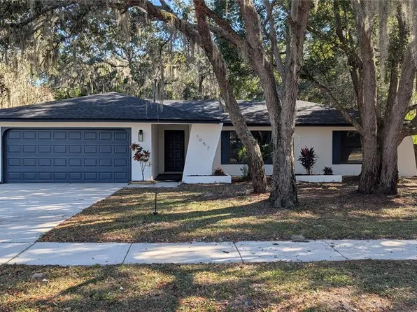 1057 Nodding Pines Way, Casselberry, FL 32707