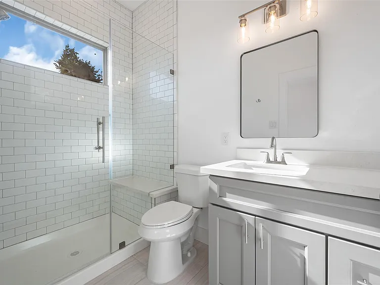 5623 Eskridge St #B — Photo 11