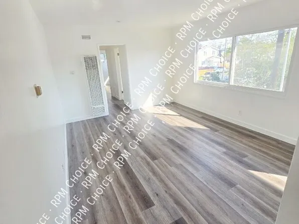 448 W 106th St APT 2, Los Angeles, CA 90003