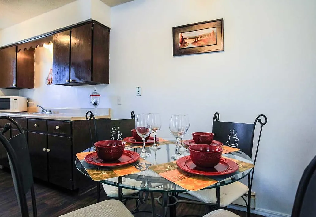 Campus Pointe Apartments — Photo 2