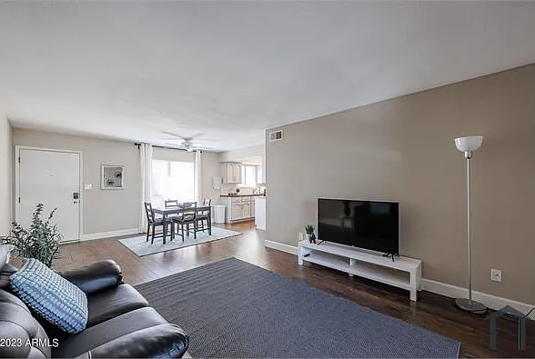 3131 W Cochise Dr #204 — Photo 10