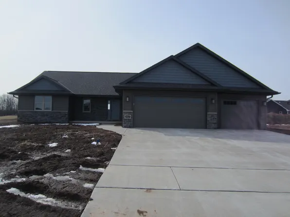 1465 Chickory Ct, De Pere, WI 54115