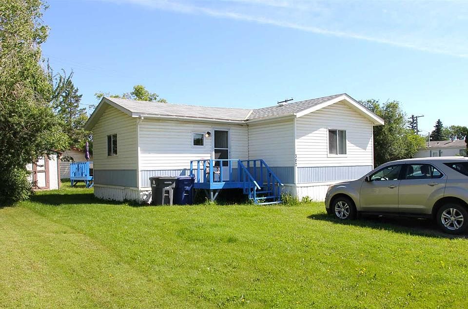 1st image of 302 S 1st Ave W