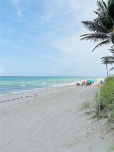 10178 Collins Ave APT 210, Bal Harbour, FL, 33154
