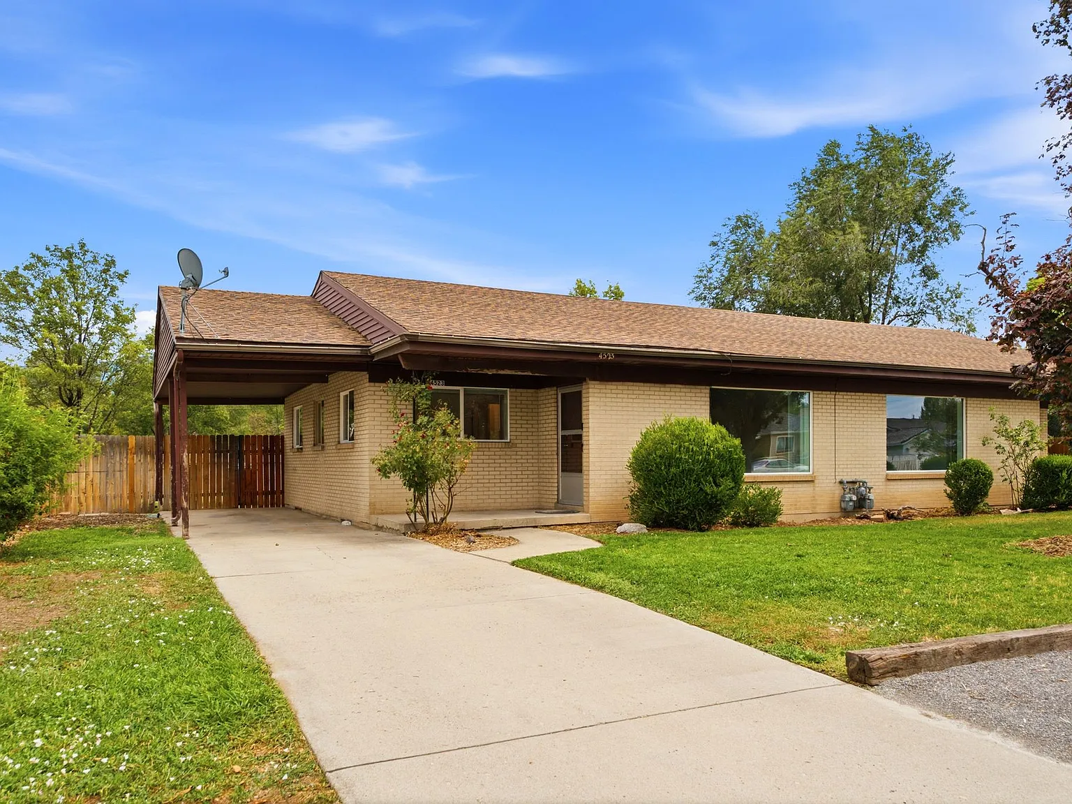 4 bed, 1800 sqft, $3,100 — Photo 1