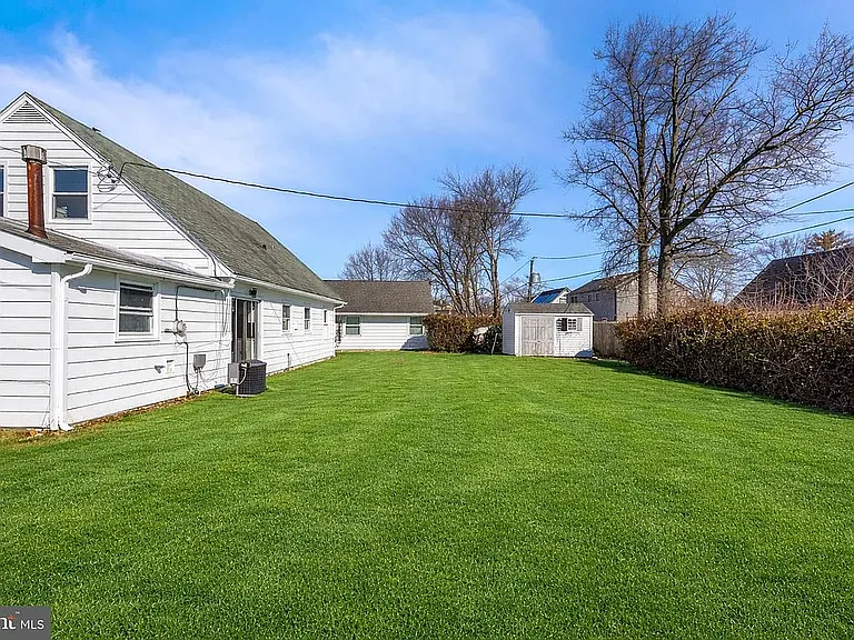 4 Hamilton Ln — Photo 4
