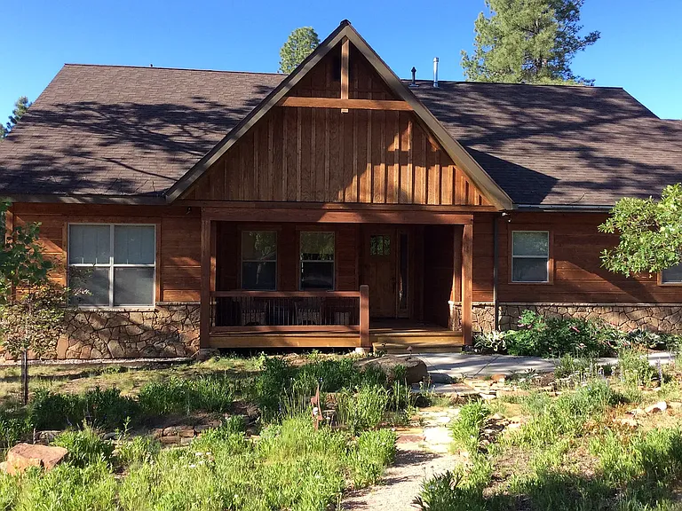 402 Window Lake Trl — Photo 1